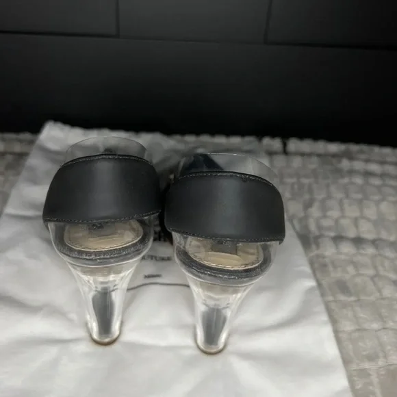 MOSCHINO WOMENS HEELS SIZE 37 1/2⭐️100% AUTHENTIC⭐️ BLACK⭐️AMAZING CONDITION